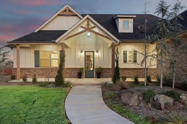 Photo 2 — 7530 NE Hawk Drive, Piedmont, OK 73078