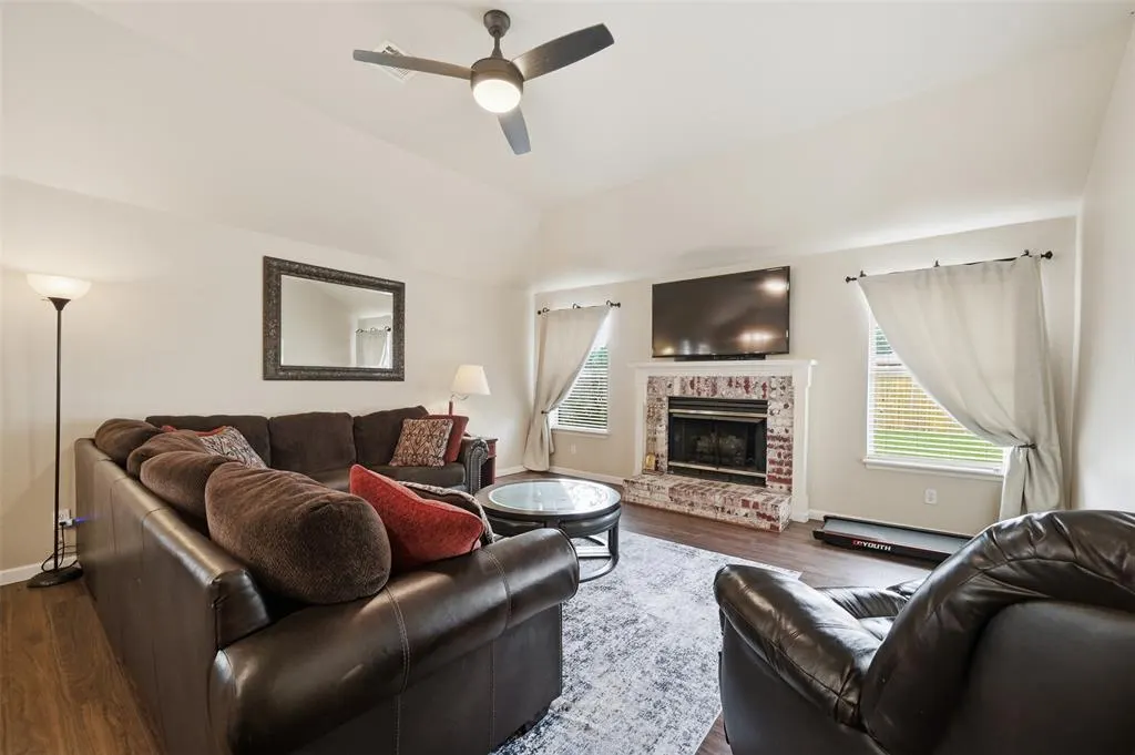 Photo 2 — 13405 Baldwin Drive, Oklahoma City, OK 73142