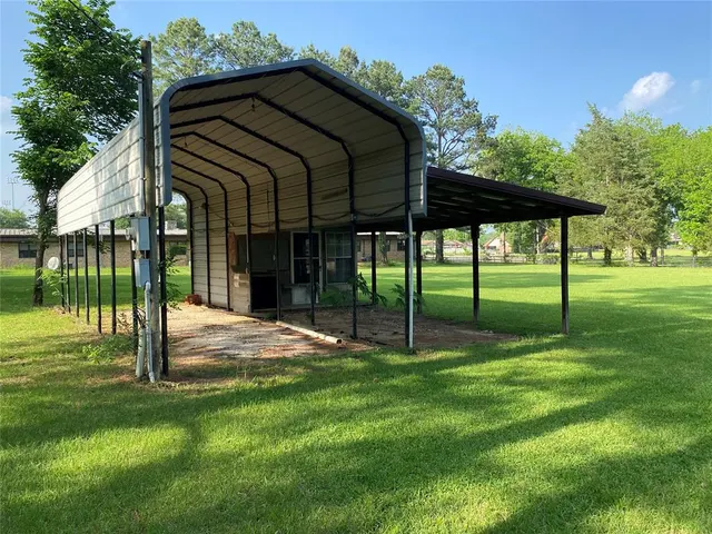 Photo 4 — 506 E Mosely Street, Valliant, OK 74764