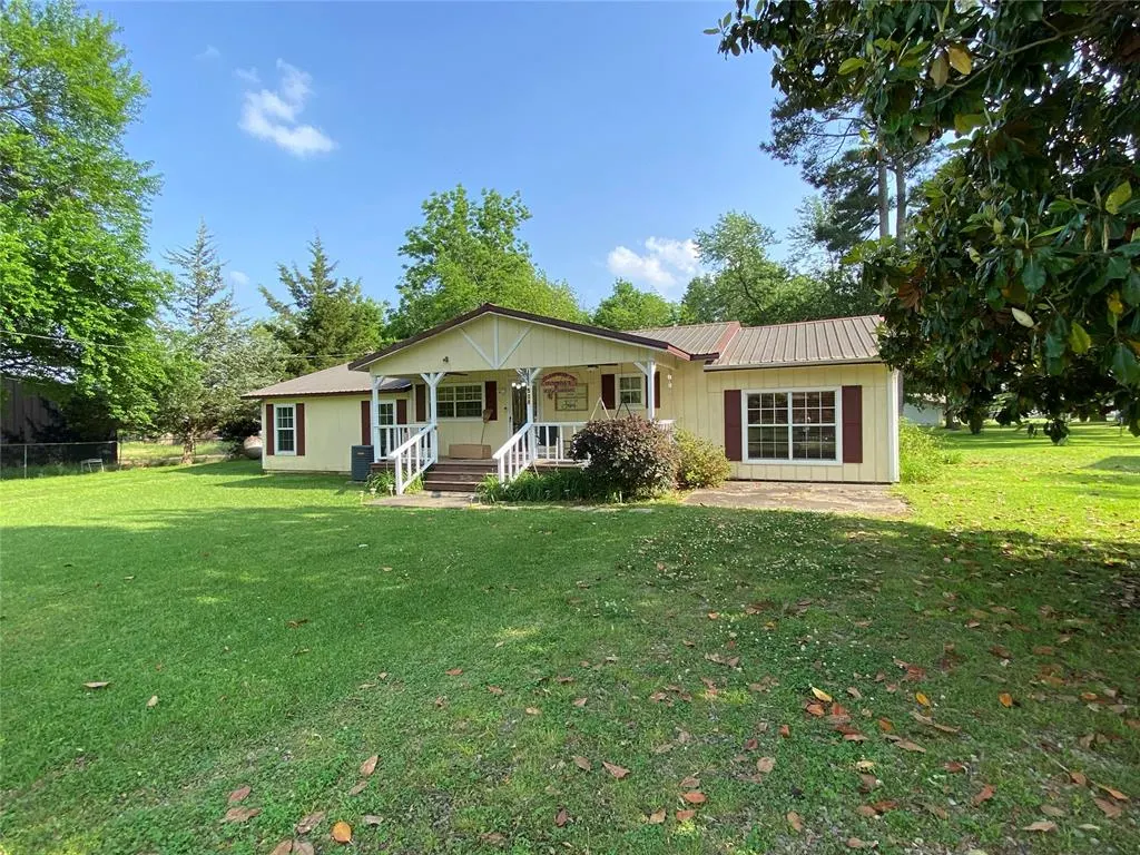 Photo 5 — 506 E Mosely Street, Valliant, OK 74764