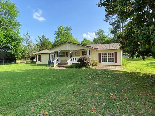 Photo 5 — 506 E Mosely Street, Valliant, OK 74764