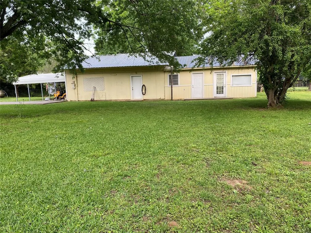 Photo 8 — 506 E Mosely Street, Valliant, OK 74764