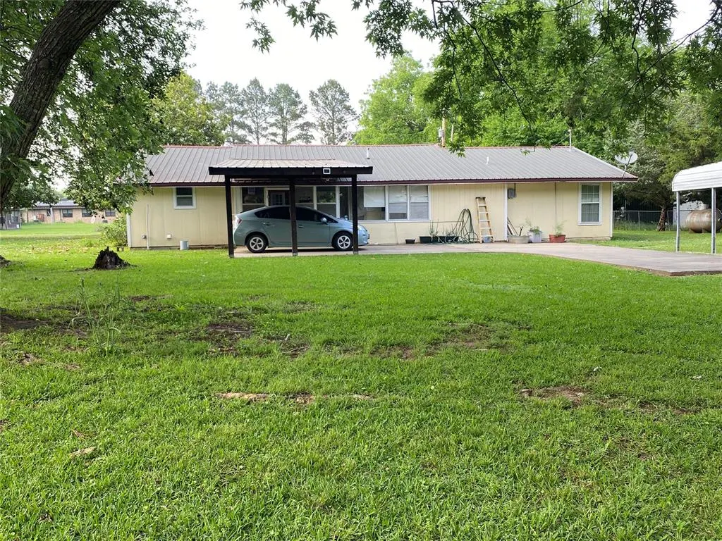 Photo 9 — 506 E Mosely Street, Valliant, OK 74764