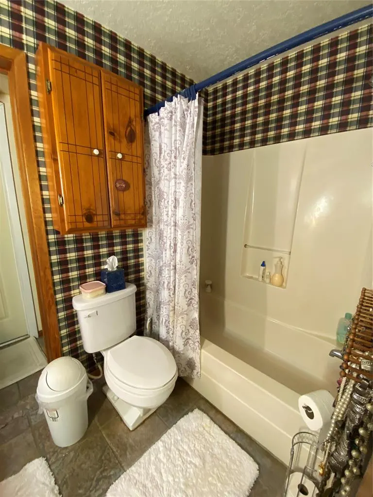 Photo 21 — 506 E Mosely Street, Valliant, OK 74764