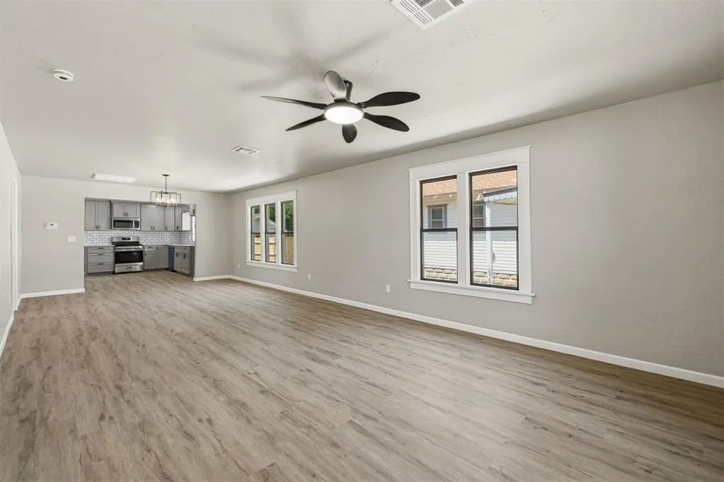 Photo 10 — 518 S Ellison Avenue, El Reno, OK 73036