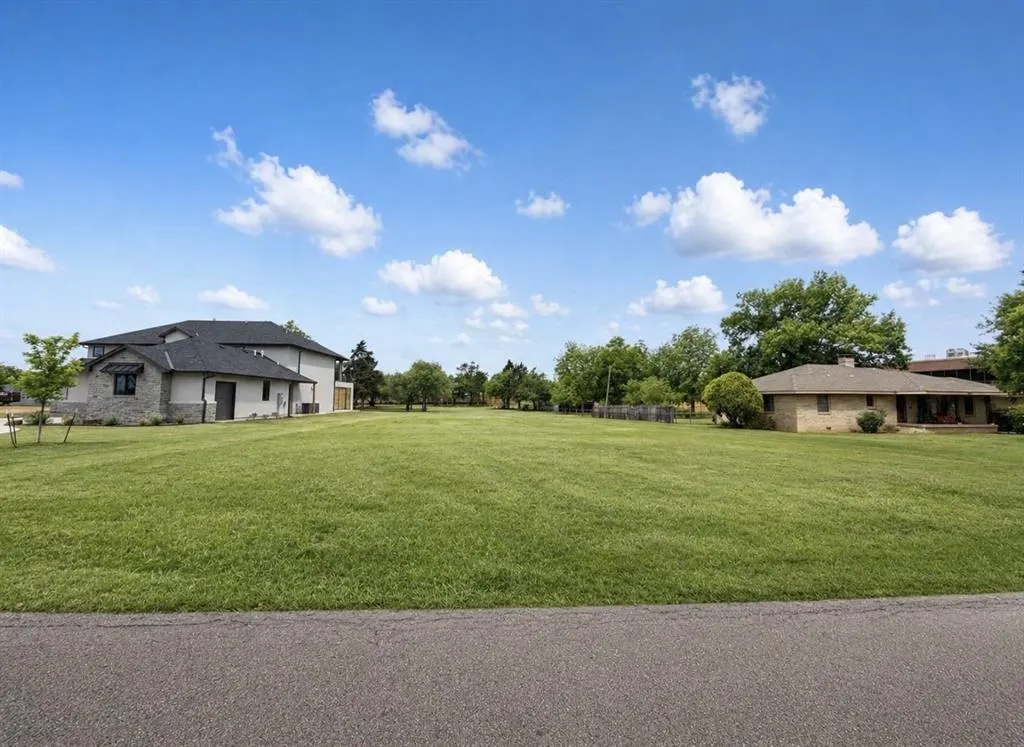 Front exterior — 2841 Guilford Lane, Oklahoma City, OK 73120
