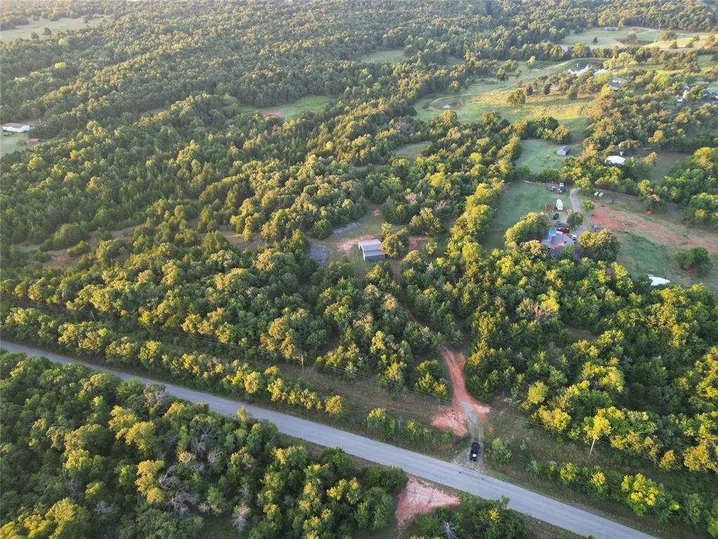 Photo 26 — E Wilshire Boulevard, Harrah, OK 73045