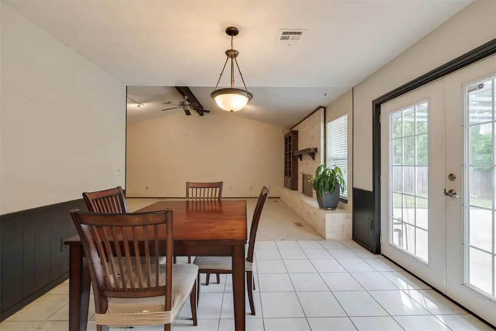 Photo 14 — 7400 Walnut Creek Drive, Oklahoma City, OK 73142