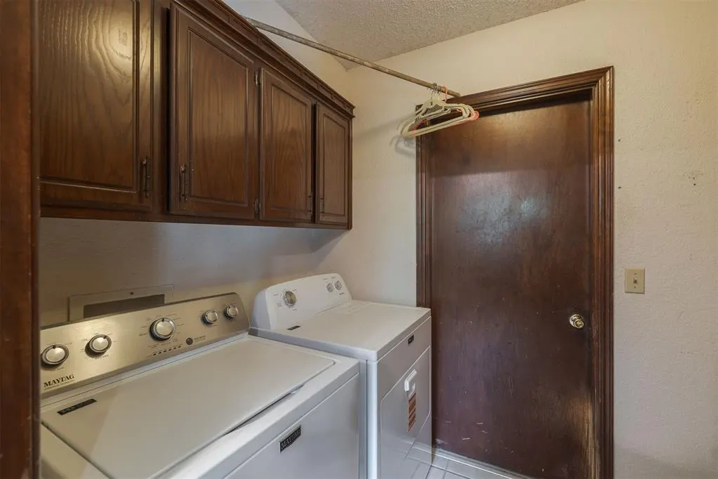 Photo 21 — 7400 Walnut Creek Drive, Oklahoma City, OK 73142