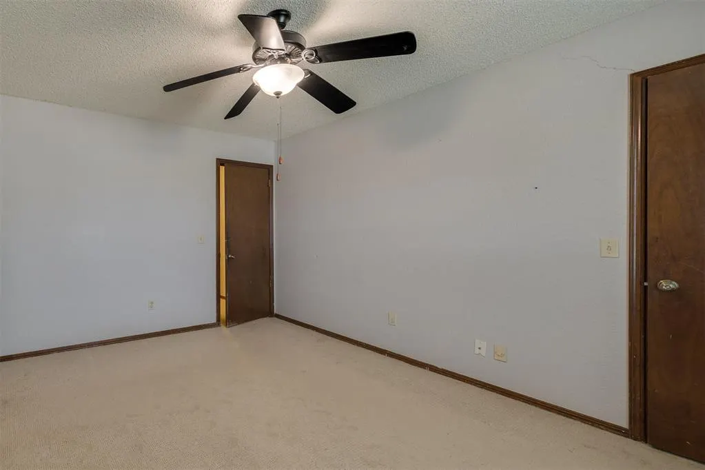Photo 34 — 7400 Walnut Creek Drive, Oklahoma City, OK 73142