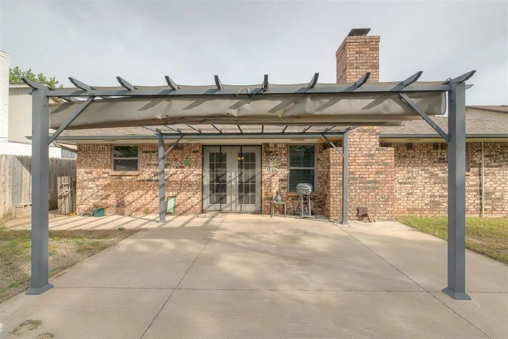 Photo 39 — 7400 Walnut Creek Drive, Oklahoma City, OK 73142