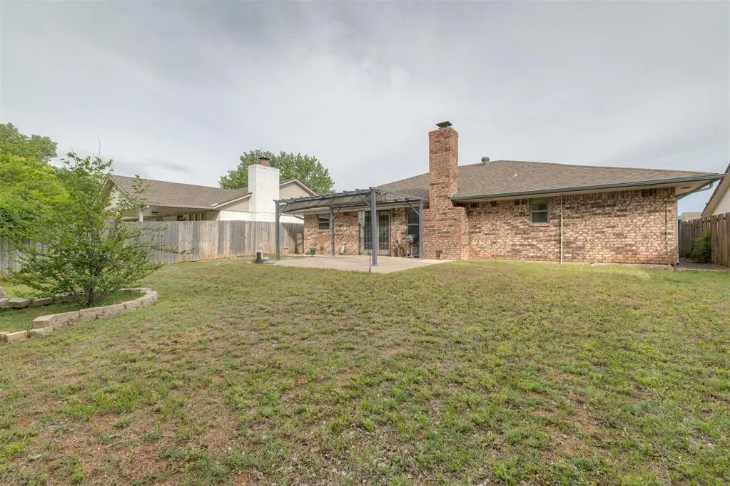 Photo 40 — 7400 Walnut Creek Drive, Oklahoma City, OK 73142
