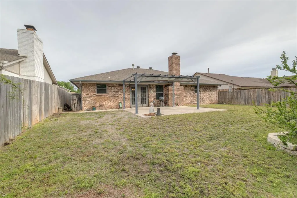 Photo 41 — 7400 Walnut Creek Drive, Oklahoma City, OK 73142
