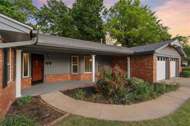 Photo 2 — 425 Terrace Place, Norman, OK 73069