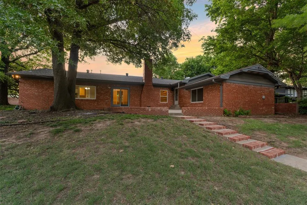 Photo 4 — 425 Terrace Place, Norman, OK 73069