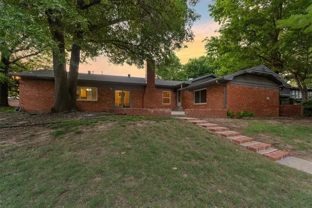 Photo 4 — 425 Terrace Place, Norman, OK 73069