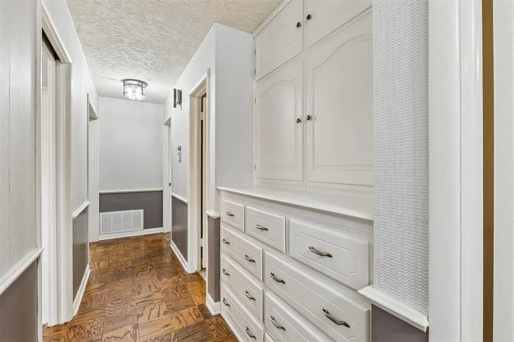 Photo 18 — 425 Terrace Place, Norman, OK 73069