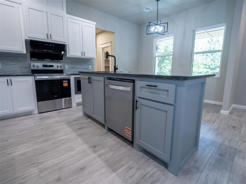 Photo 14 — 2299 Pecan Ridge, Jones, OK 73049