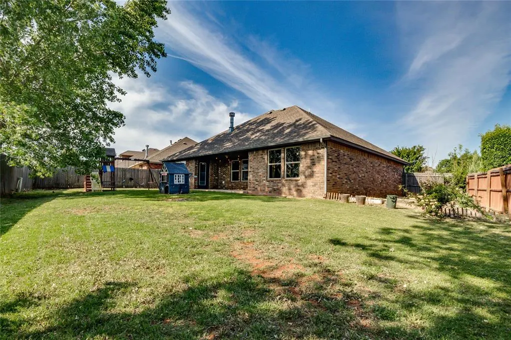 Photo 37 — 7020 E Cherokee Crossing, Warr Acres, OK 73132