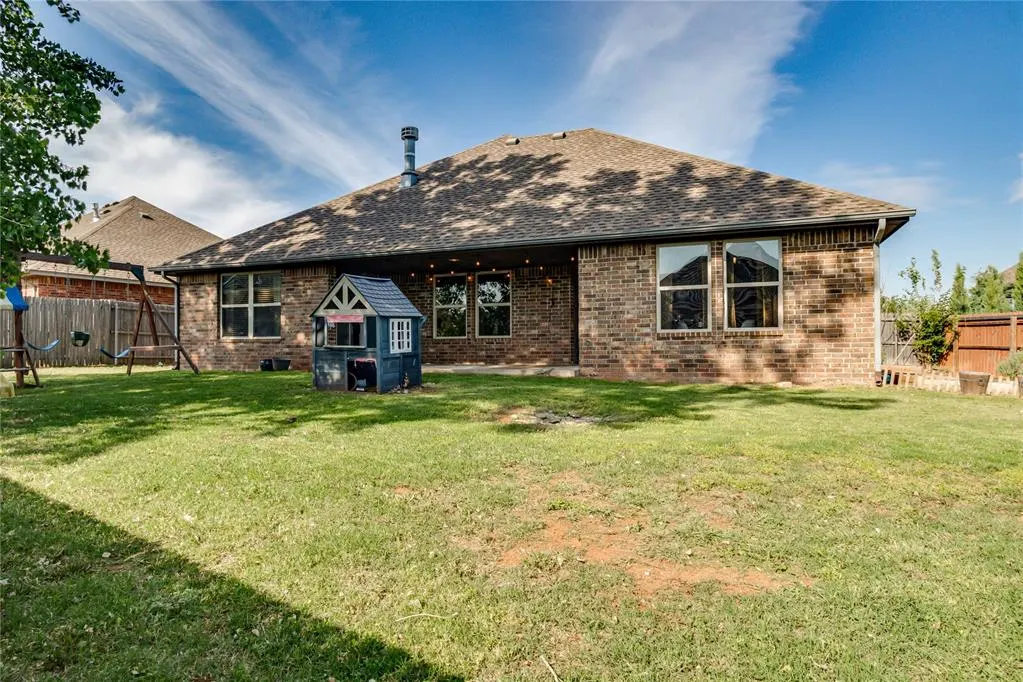 Photo 38 — 7020 E Cherokee Crossing, Warr Acres, OK 73132