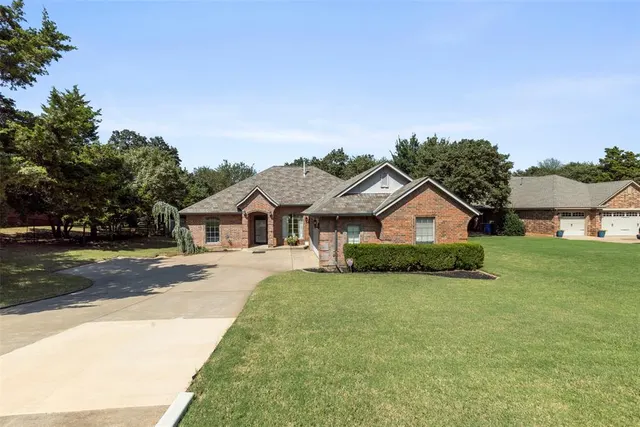 Photo 5 — 1043 Hidden Oaks Way, Guthrie, OK 73044