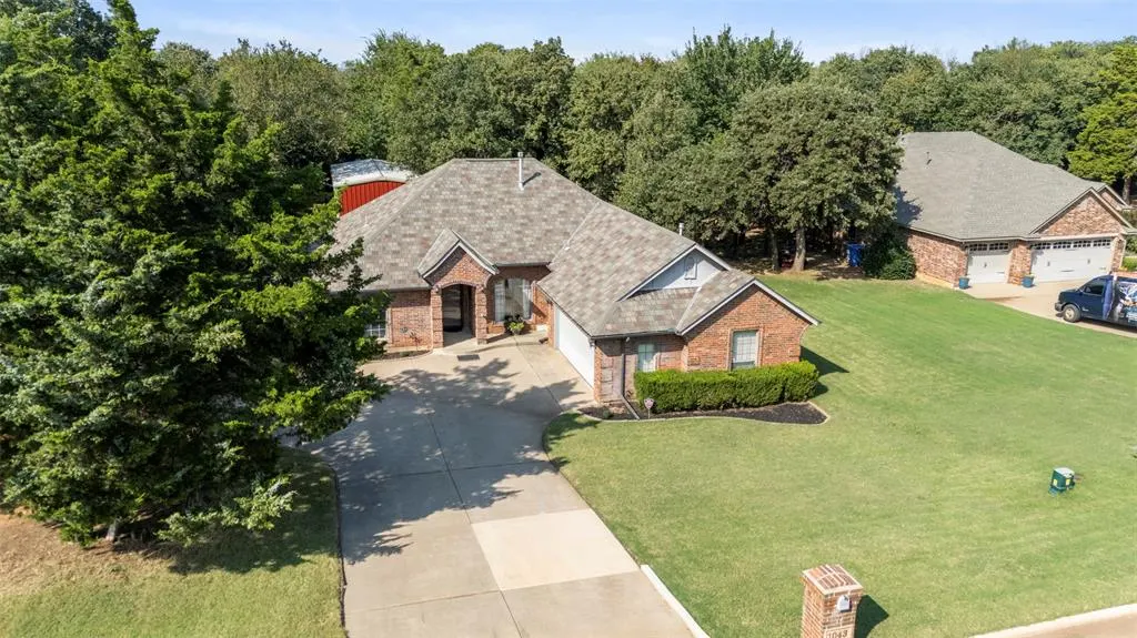 Photo 10 — 1043 Hidden Oaks Way, Guthrie, OK 73044