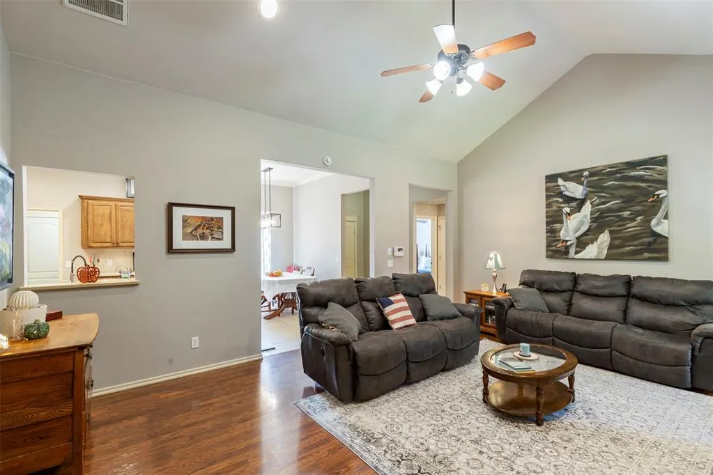 Photo 16 — 1043 Hidden Oaks Way, Guthrie, OK 73044