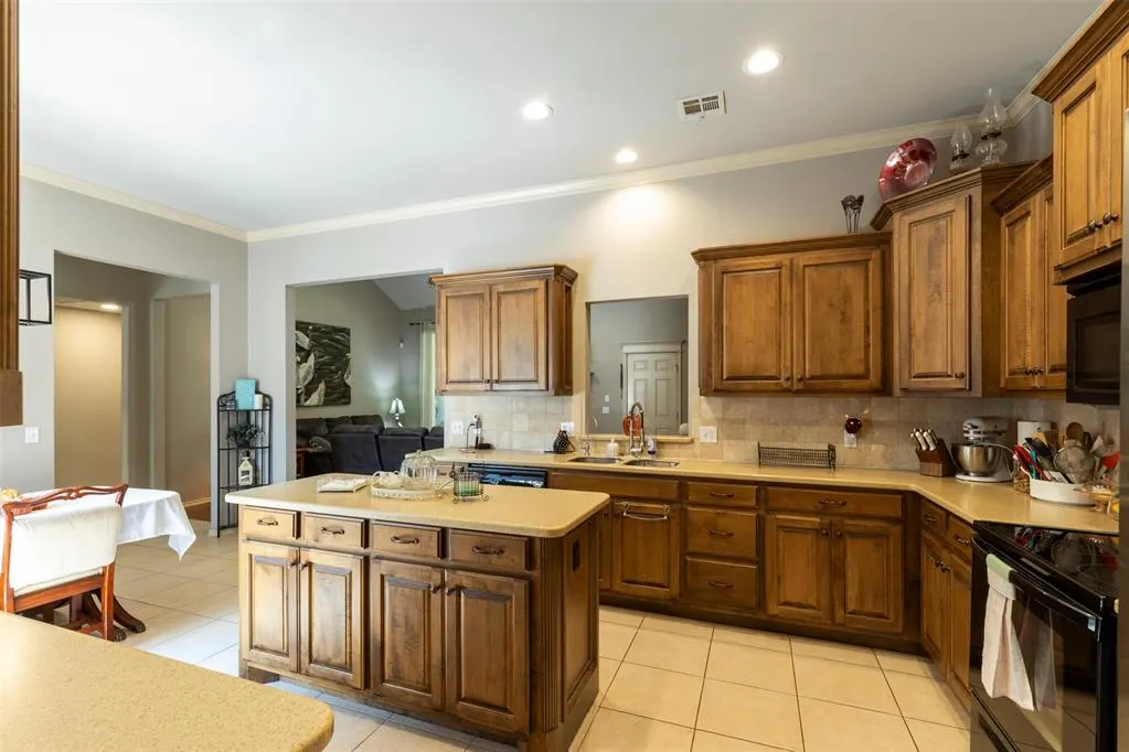 Photo 20 — 1043 Hidden Oaks Way, Guthrie, OK 73044