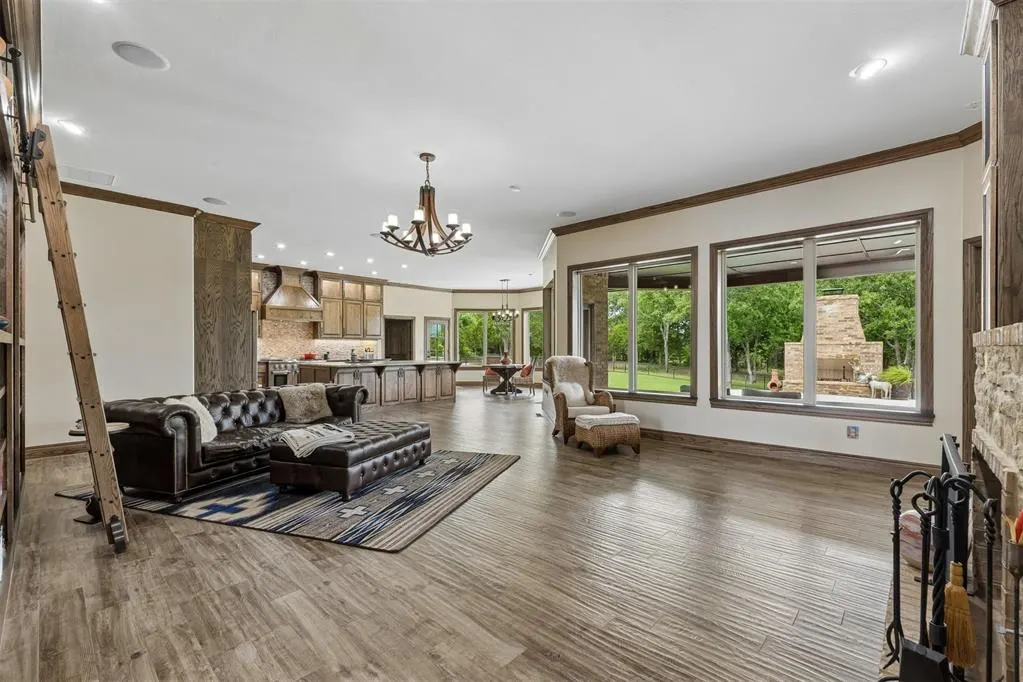 Photo 5 — 13281 Rock Hollow Circle, Arcadia, OK 73007