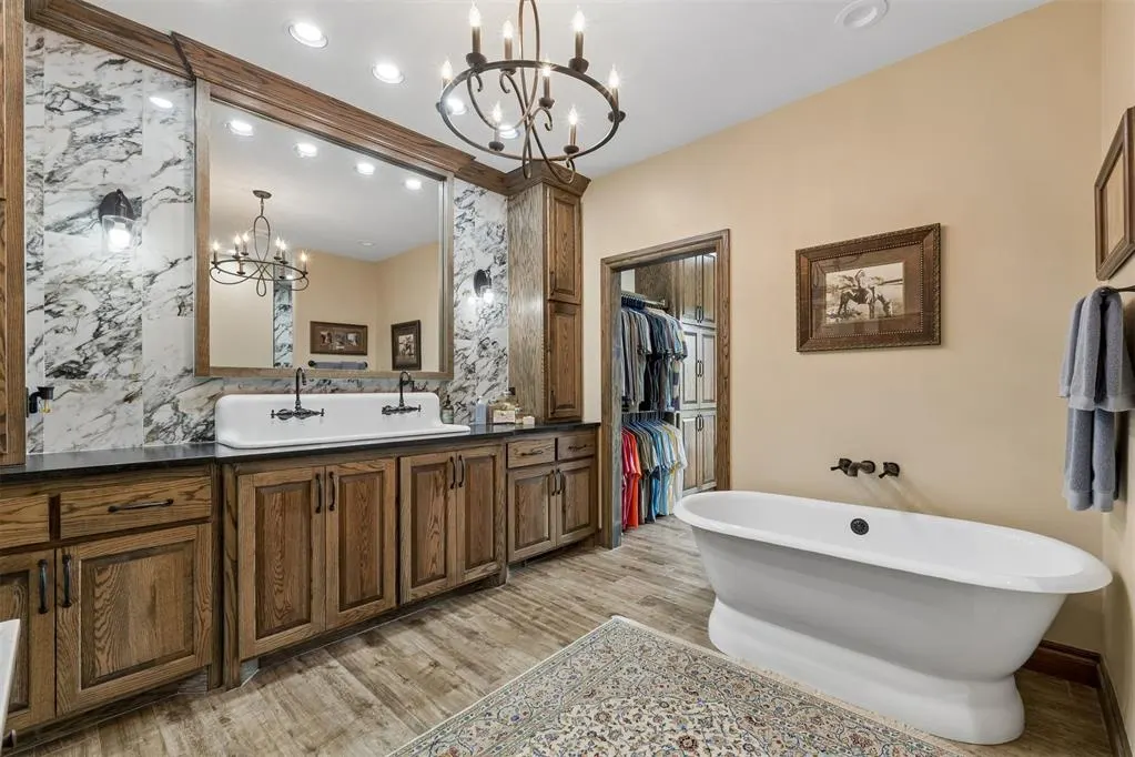 Photo 18 — 13281 Rock Hollow Circle, Arcadia, OK 73007