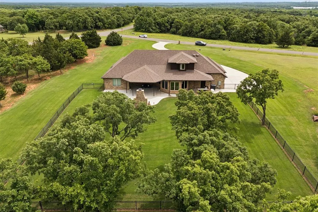 Photo 33 — 13281 Rock Hollow Circle, Arcadia, OK 73007