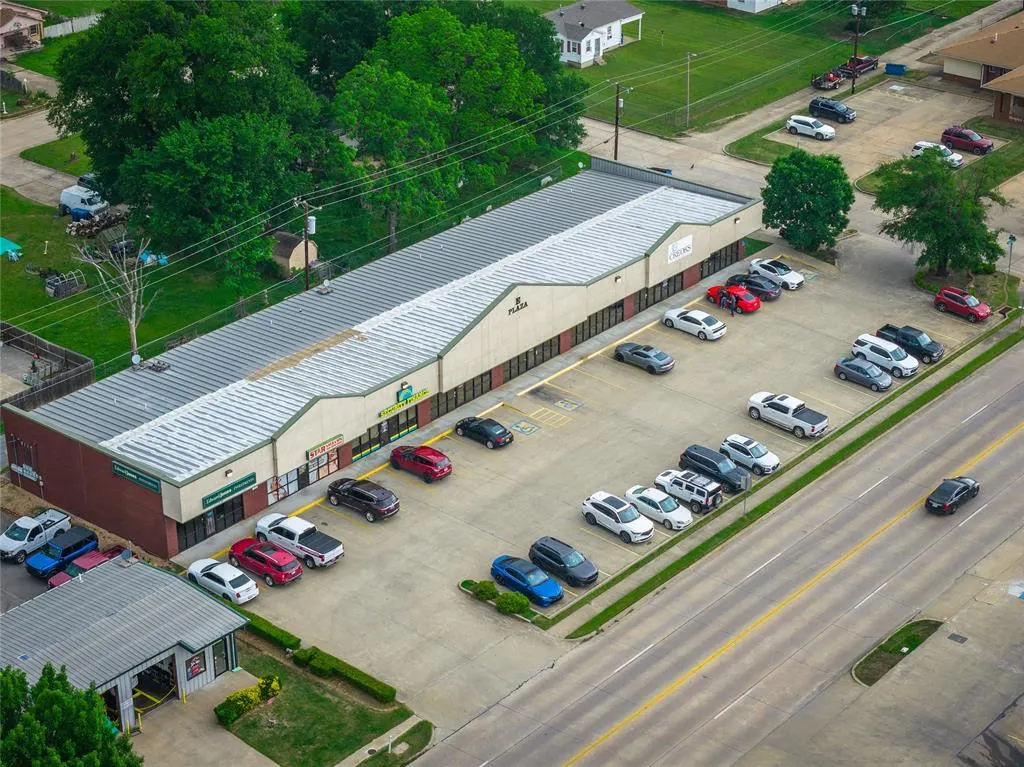 Photo 9 — 711 E Wyandotte Avenue, McAlester, OK 74501