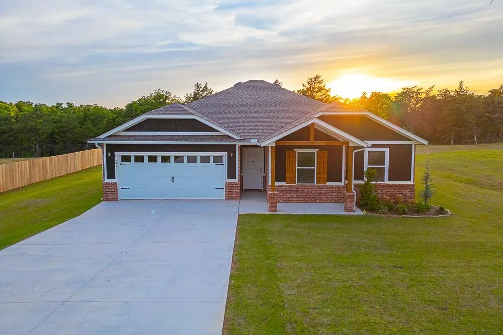 Front exterior — 11225 Ward Road, Edmond, OK 73044