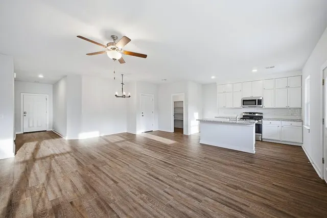 Photo 4 — 11225 Ward Road, Edmond, OK 73044