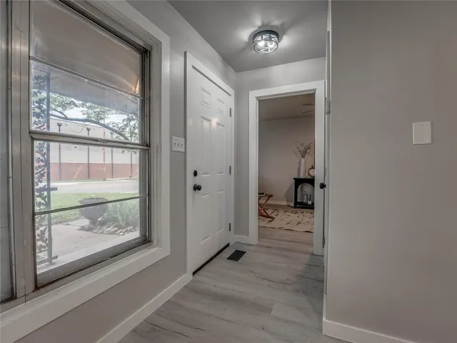 Photo 2 — 2016 W Noble Avenue, Guthrie, OK 73044
