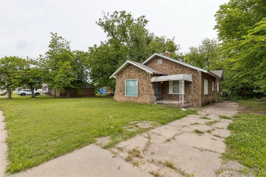 Photo 3 — 2300 N Prospect Avenue, Oklahoma City, OK 73111