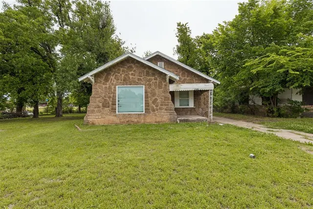 Photo 4 — 2300 N Prospect Avenue, Oklahoma City, OK 73111