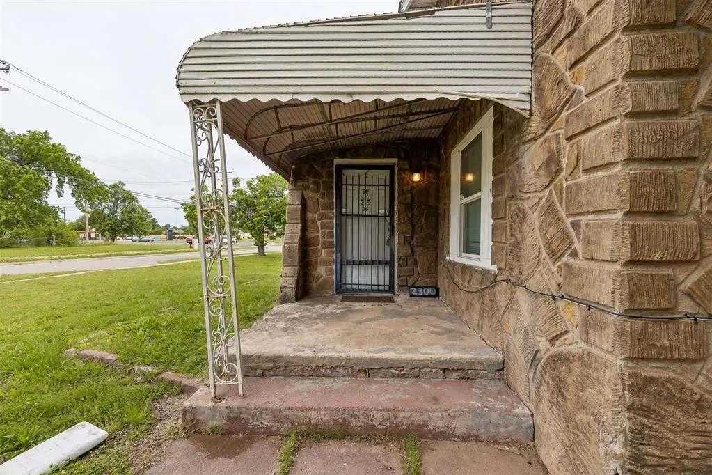 Photo 5 — 2300 N Prospect Avenue, Oklahoma City, OK 73111