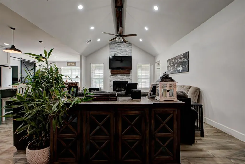 Photo 6 — 2390 County Road 1262, Blanchard, OK 73010