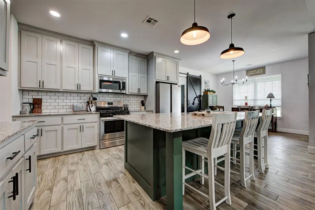 Photo 12 — 2390 County Road 1262, Blanchard, OK 73010
