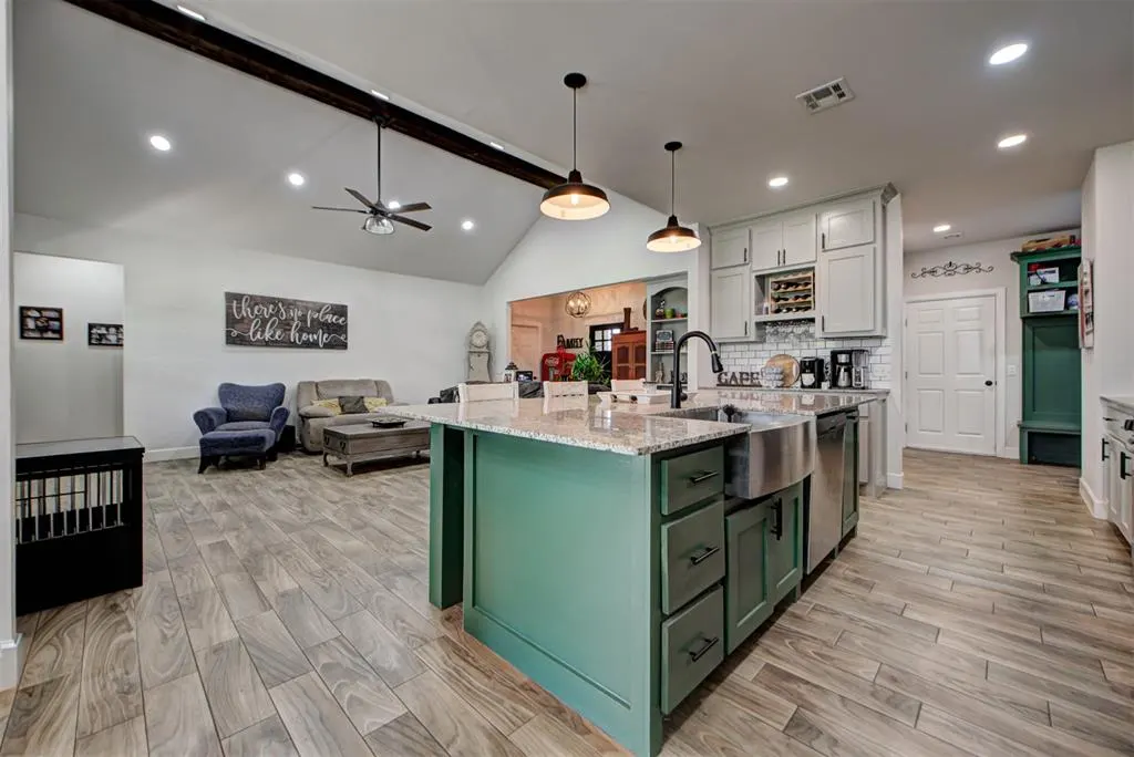 Photo 15 — 2390 County Road 1262, Blanchard, OK 73010