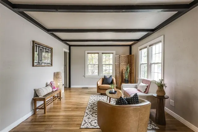 Photo 7 — 300 W 8th Street, Edmond, OK 73003