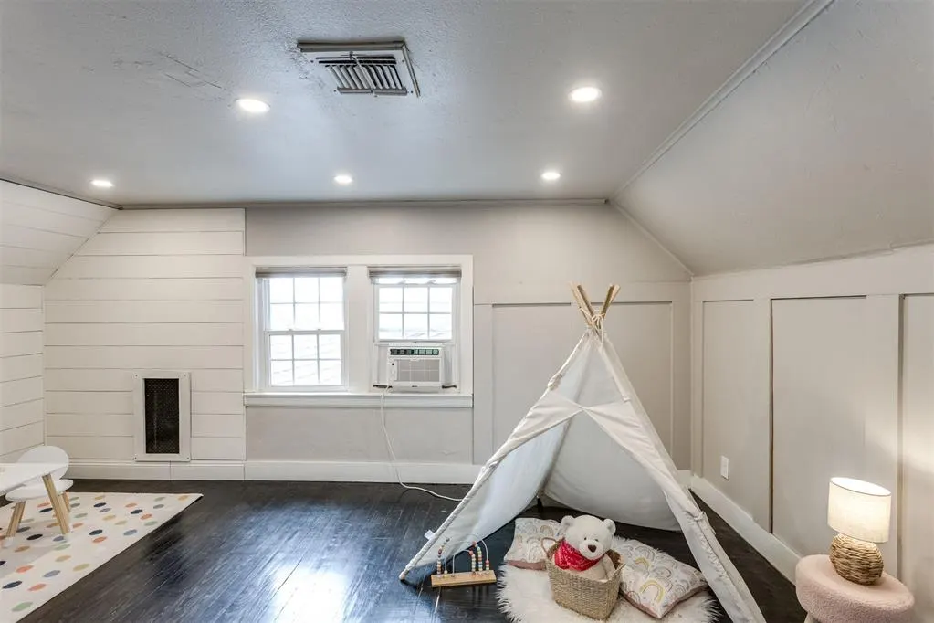 Photo 28 — 300 W 8th Street, Edmond, OK 73003