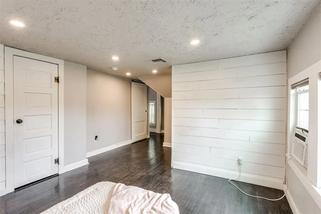 Photo 42 — 300 W 8th Street, Edmond, OK 73003