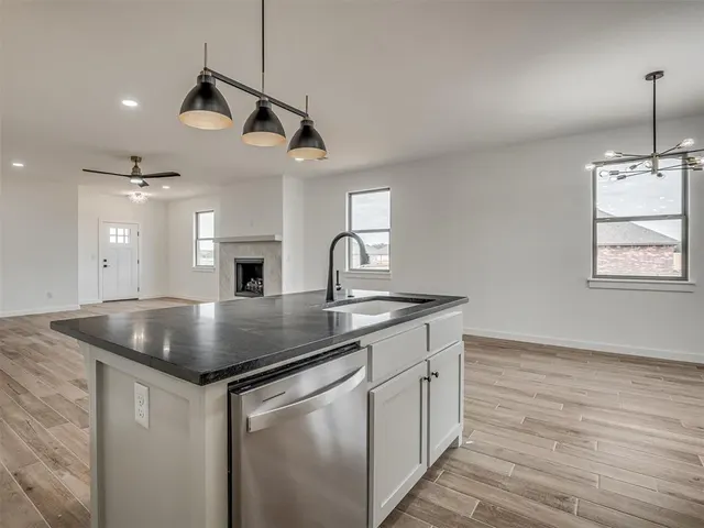 Photo 7 — 10621 SW 18th Street, Yukon, OK 73099