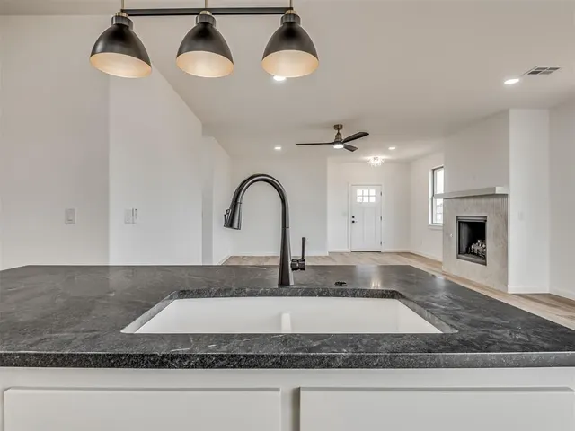 Photo 8 — 10621 SW 18th Street, Yukon, OK 73099