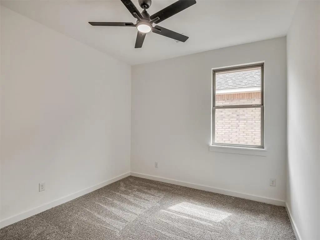 Photo 25 — 10621 SW 18th Street, Yukon, OK 73099