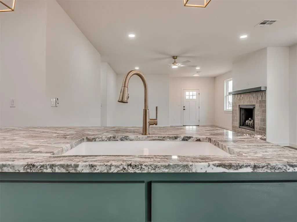 Photo 8 — 1901 Long Cove Avenue, Yukon, OK 73099