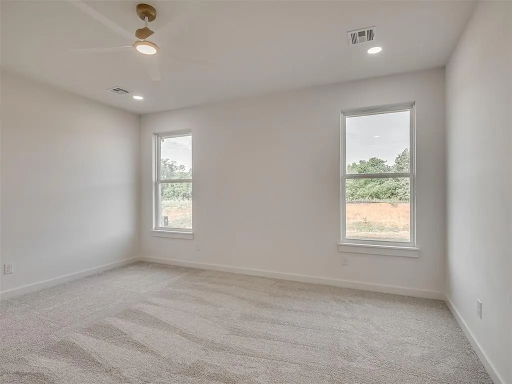 Photo 21 — 1901 Long Cove Avenue, Yukon, OK 73099