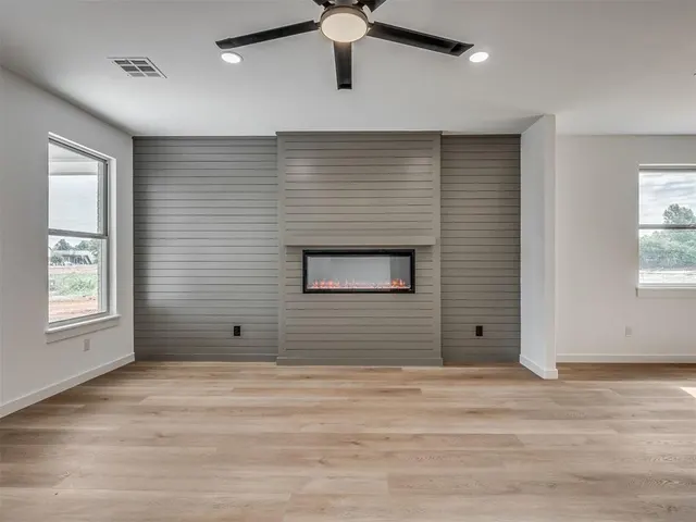 Photo 4 — 10617 SW 18th Street, Yukon, OK 73099